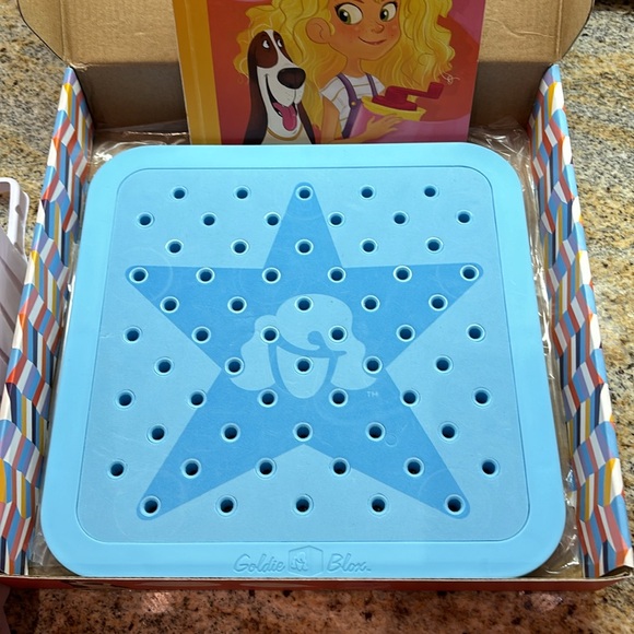 Goldie Blox - Engineering Toy - Picture 6 of 13